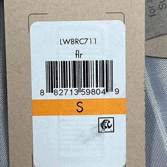 Levi’s NWT 100% Cotton Military Green Floral Printed Field Jacket Size Small - Picture 6 of 10